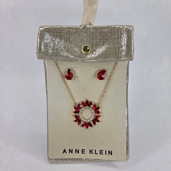 Anne Klein Gold-Tone Red Crystal Cluster Pendant Necklace & Earrings Set NEW - Picture 3 of 7